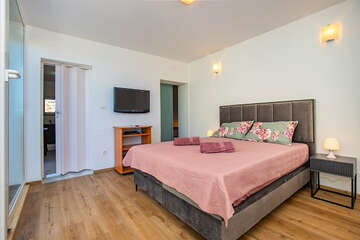 A7 -  apartmány Roza pro 2-4 osoby, horní budova - přízemí,  Mandre, ostrov Pag