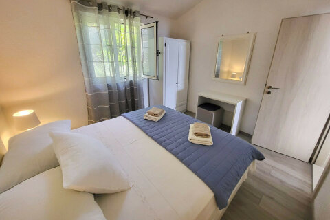 A1 - apartmány Plaža, Jižní zátoky ostrova Hvar, Chorvatsko