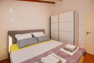 apartmány Suzana: apartmán A5 pro 4 osoby,<br />
2. poschodí