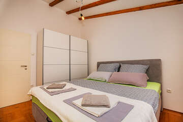 apartmány Suzana: apartmán A5 pro 4 osoby,<br />
2. poschodí