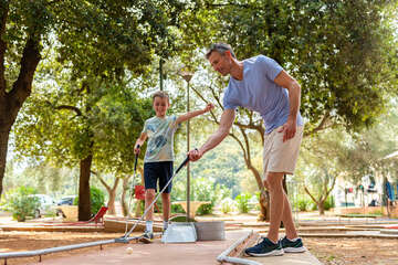 Rabac - minigolf v kempu Oliva, Istrie, Chorvatsko