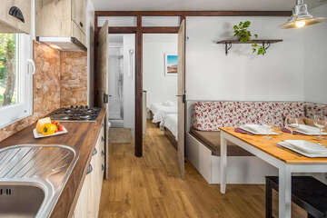 Mobilhome Mon Perin Resort - typ "A" - Mobilhome Colona Deluxe, Bale - Rovinj, Istrie, Chorvatsko