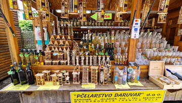 Pula - městská tržnice (otevřena denně do 13.30 hod.), Istrie, Chorvatsko