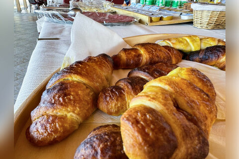 Apartmány Garden Resort-M - snídaně v restauraci, Potočnica, ostrov Pag, Chorvatsko