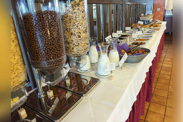 Resort Centinera*** - bufetové snídaně v hotelu, Banjole u Puly, Istrie, Chorvatsko