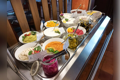 Resort Centinera*** - bufetové snídaně v hotelu, Banjole u Puly, Istrie, Chorvatsko