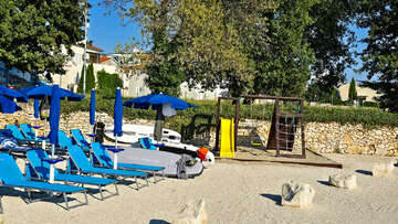 Apartmány Plavo Nebo, oblázková pláž Contish, Medulin, Istrie, Chorvatsko