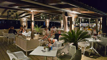 Medulin - noční život, Istrie, Chorvatsko