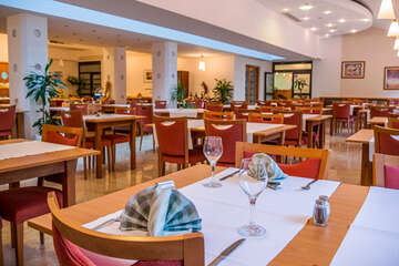 Hotel Flores**** - restaurace, Poreč, Istrie, Chorvatsko