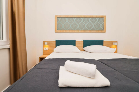 Apartmán Superior Seaside B pro 4–5 osob, Resort Medena, Seget Donji, Trogirská riviéra, Chorvatsko