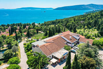 Apartmány Resort Medena - recepce a restaurace Maslina, Seget Donji, Trogirská riviéra, Chorvatsko