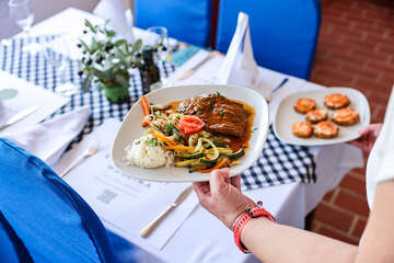 Apartmány Resort Medena - restaurace Maslina, Seget Donji, Trogirská riviéra, Chorvatsko