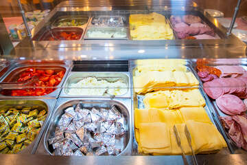 Apartmány Resort Medena - strava v restauraci Maslina, Seget Donji, Trogirská riviéra, Chorvatsko