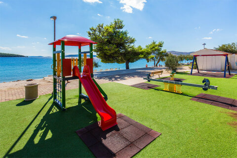 Apartmány Resort Medena - hřiště u pláže, Seget Donji, Trogirská riviéra, Chorvatsko