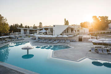 Falkensteiner Premium Camping Zadar - bazén, Chorvatsko