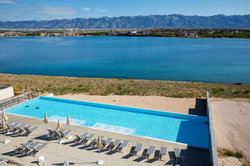 Avalona Camping Resort - relaxační bazén, Povljana, ostrov Pag, Chorvatsko