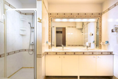 Pokoj Suite Sea View pro 2 osoby, Resort BiVillage, Fažana, Istrie, Chorvatsko