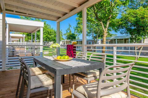 Mobilhome Lodge Premium pro 4–6 osob, Resort BiVillage, Fažana, Istrie, Chorvatsko