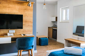 Příklad rodinného pokoje pro 5 osob s výhledem na moře, Hotel Srečko, Drvenik, Makarská riviéra, Chorvatsko