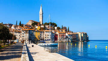 Rovinj - pohled na staré město, Istrie, Chorvatsko