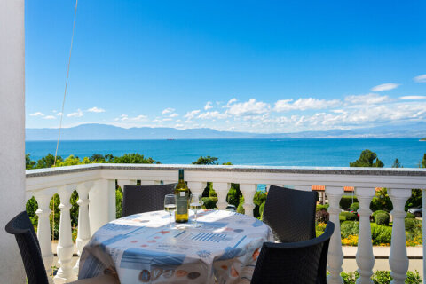 A2 - apartmány František, Njivice, ostrov Krk, Chorvatsko