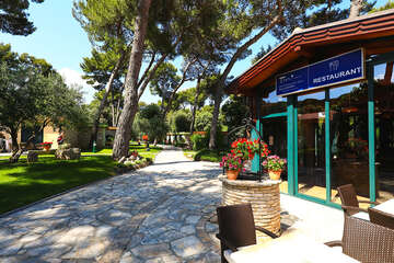 Resort San Antonio***, Biograd na Moru, Zadarská riviéra, Chorvatsko