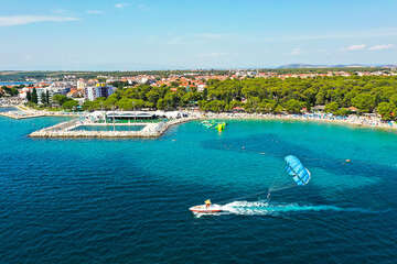 Resort San Antonio*** - oblázková pláž Dražica, Biograd na Moru, Zadarská riviéra, Chorvatsko