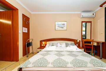 Pokoj Konekt pro 4 osoby - Resort San Antonio***, Biograd na Moru, Zadarská riviéra, Chorvatsko