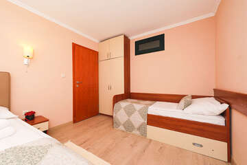 Pokoj Family Suite pro 4–5 osob - Resort San Antonio***, Biograd na Moru, Zadarská riviéra, Chorvatsko
