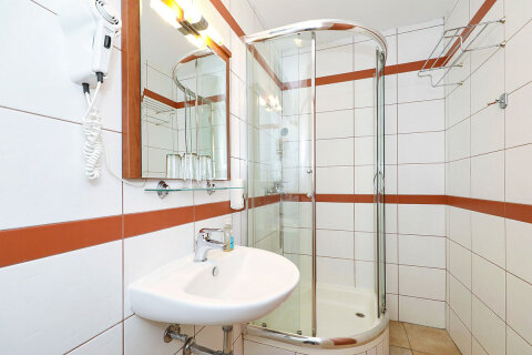 Pokoj Standard pro 3 osoby - Resort San Antonio***, Biograd na Moru, Zadarská riviéra, Chorvatsko