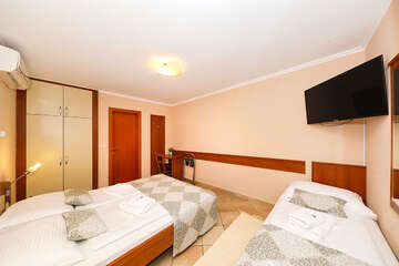 Pokoj Standard pro 3 osoby - Resort San Antonio***, Biograd na Moru, Zadarská riviéra, Chorvatsko