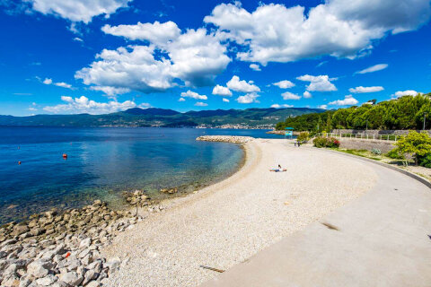 Rijeka - pláž Kantrida (Ploče), Chorvatsko