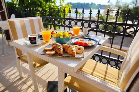 Apartmány Dalmacija - restaurace, Preko, ostrov Ugljan, Chorvatsko