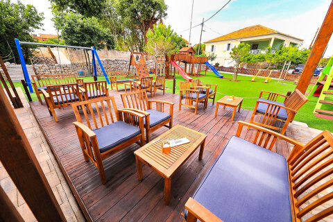 Apartmány Dalmacija - zábava pro děti u baru, Preko, ostrov Ugljan, Chorvatsko