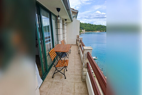 A2 - apartmány Sidrana, Stomorska, ostrov Šolta, Chorvatsko