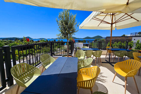 Mobilhome Drage - restaurace, Drage, Zadarská riviéra, Chorvatsko