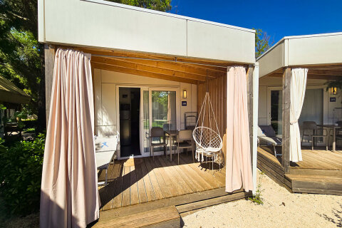 Mobilhome Cozy pro 2–3 osoby, Falkensteiner Premium Camping Zadar, Chorvatsko