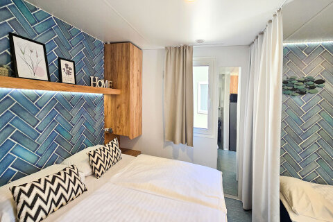 Mobilhome Cozy pro 2–3 osoby, Falkensteiner Premium Camping Zadar, Chorvatsko