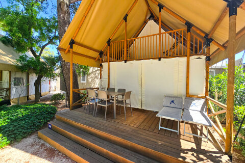 Glamping Premium Home pro 4–6 osob, Falkensteiner Premium Camping Zadar, Chorvatsko