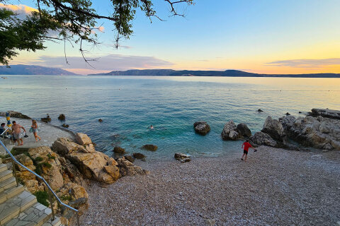 Novi Vinodolski - oblázková pláž 290 m od domu Molly, Crikvenická riviéra, Chorvatsko