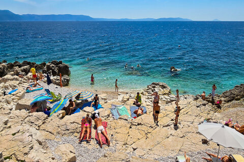 Pláž Girandella, Rabac, Istrie, Chorvatsko