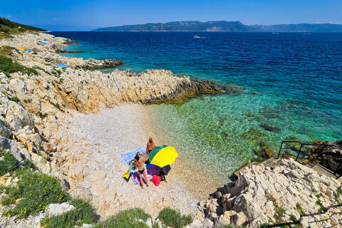 Pláž Girandella, Rabac, Istrie, Chorvatsko