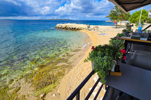 Apartmány Darka - oblázková pláž 300 m od domu, ostrov Pag, Chorvatsko