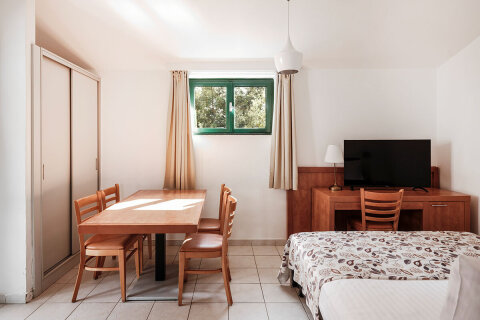 Apartmán AP/4*** pro 4 osoby, Zaton Holiday Resort, Zaton, Zadarská riviéra, Chorvatsko