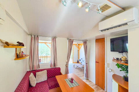 Mobilhome Kučica, Tkon, ostrov Pašman, Chorvatsko