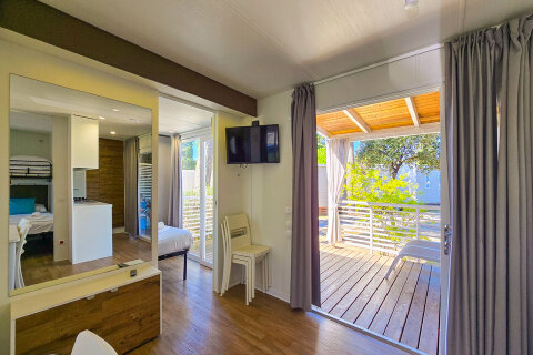 Mobilhom Superior, Zaton Holiday Resort, Zaton, Zadarská riviéra, Chorvatsko