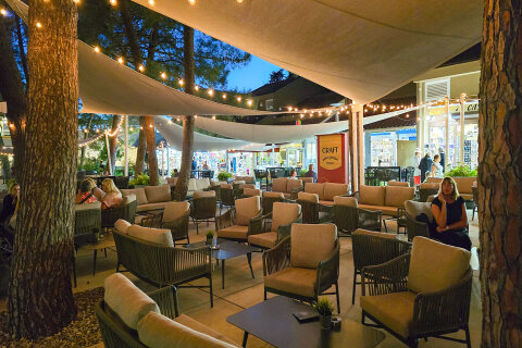 Zaton Holiday Resort - bar, Zaton, Zadarská riviéra, Chorvatsko