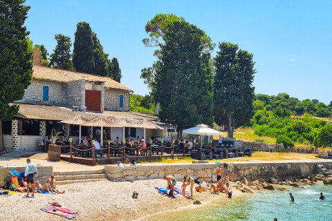 Ostrůvek Sveti Jerolim, národní park Brijuni, Istrie, Chorvatsko
