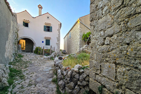 Lubenice, ostrov Cres, Chorvatsko