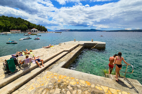 Mobilhome Tropical - betonová pláž 220 m od mobilhomů, Selce, Crikvenická riviéra, Chorvatsko